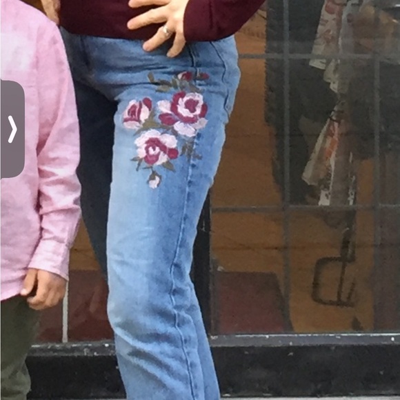 Embroidered Blue Jeans - Picture 4 of 5